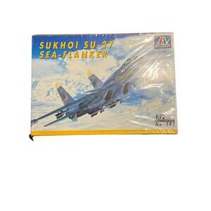 Italeri 1:72 Sukhoi Su-27 Sea-Flanker #197 Open Box